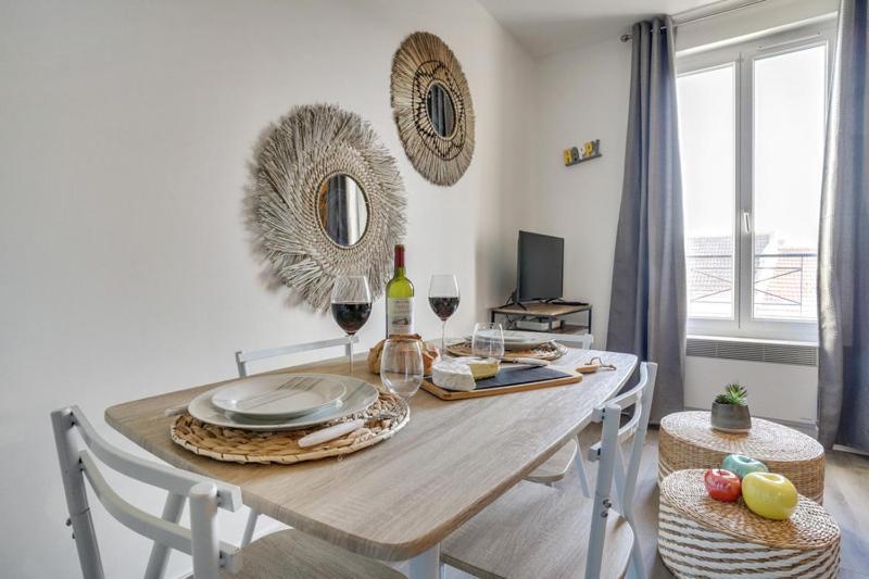 808 Chic Suite - Superb Apartment Баньоле Экстерьер фото