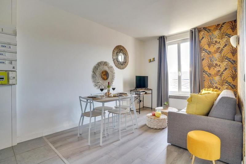 808 Chic Suite - Superb Apartment Баньоле Экстерьер фото